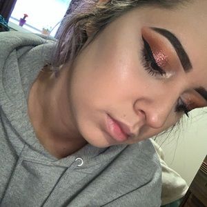 Meet your Posher, Carissa